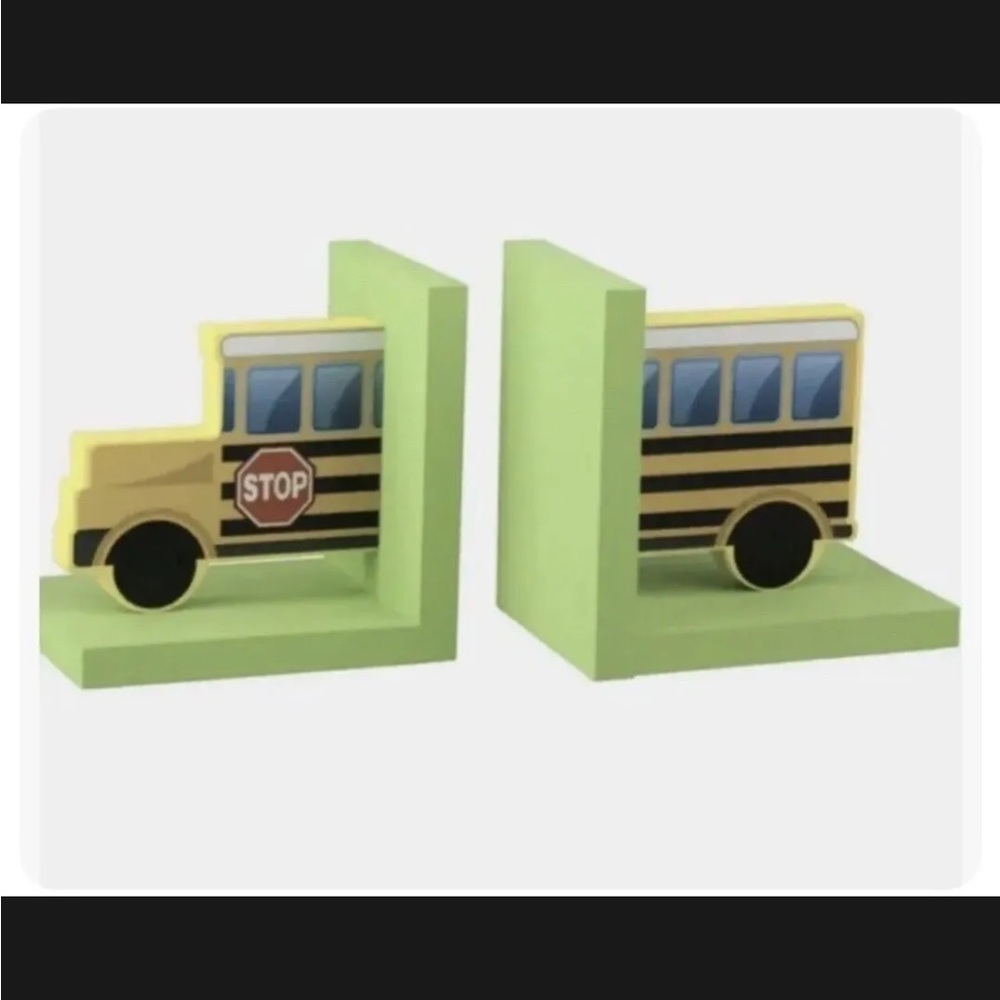 Craft Pieces Build School Bus Bookends - Picture 1 of 7